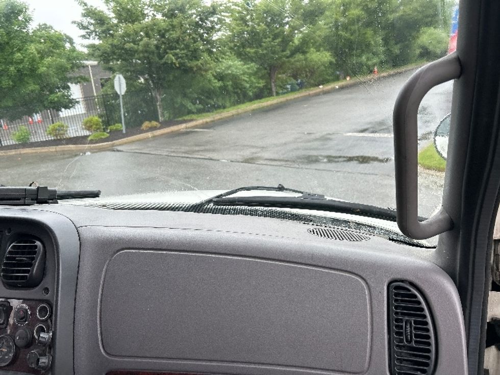 Refrigerated Truck-Light and Medium Duty Trucks-Freightliner-2017-M2-Fitchburg-MA-330,503\n\t\tmiles-$ 46,000 - Image 21