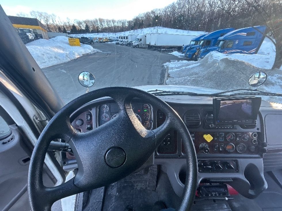 Refrigerated Truck-Light and Medium Duty Trucks-Freightliner-2017-M2-Fitchburg-MA-349,451\n\t\tmiles-$ 39,250 - Image 18