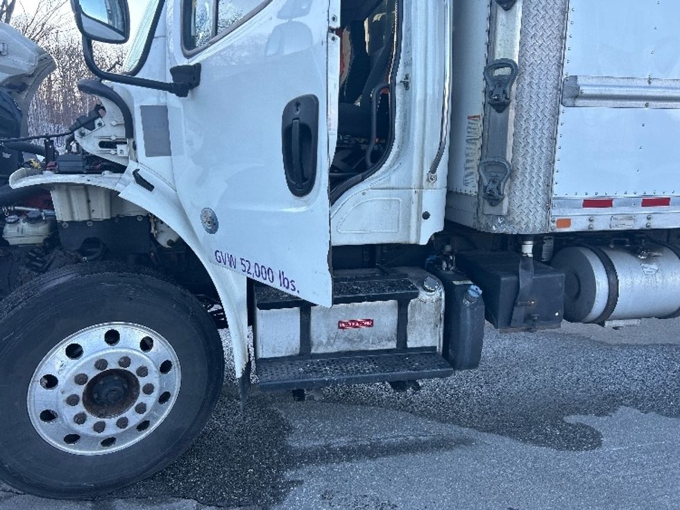 Refrigerated Truck-Light and Medium Duty Trucks-Freightliner-2017-M2-Fitchburg-MA-349,451\n\t\tmiles-$ 39,250 - Image 25