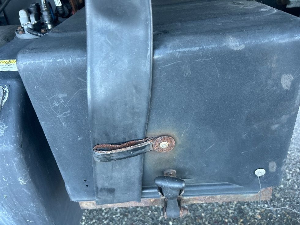 Refrigerated Truck-Light and Medium Duty Trucks-Freightliner-2017-M2-Fitchburg-MA-349,451\n\t\tmiles-$ 39,250 - Image 27