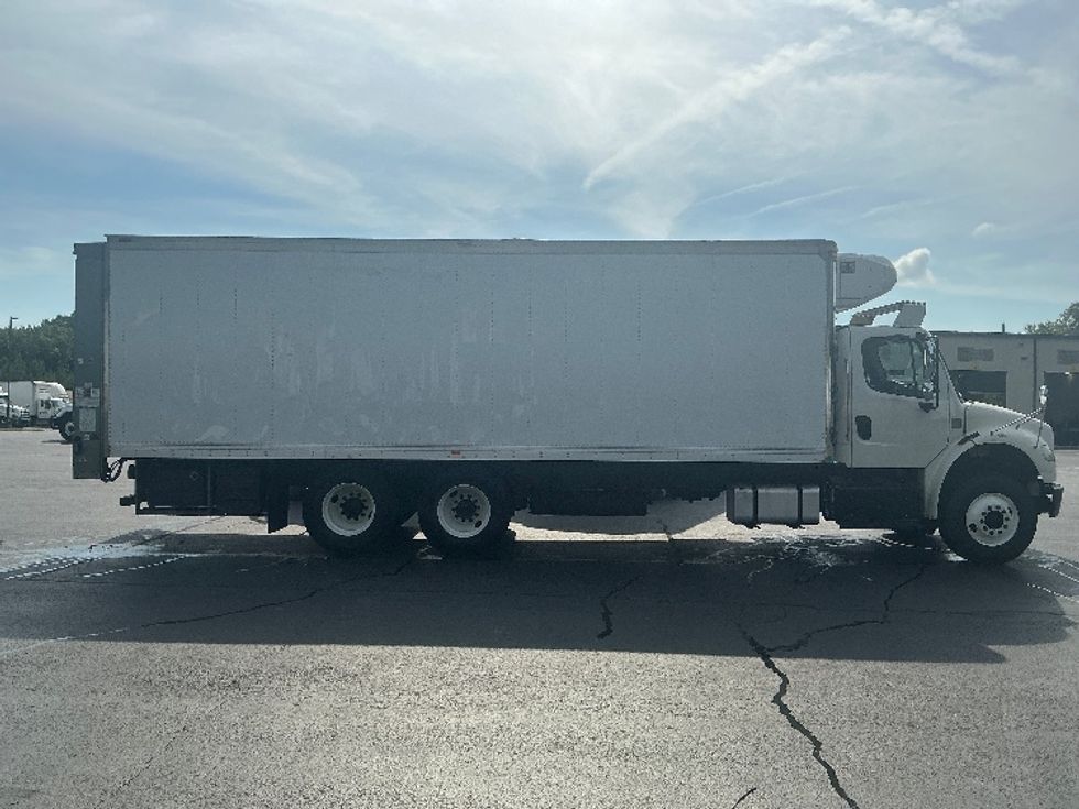 Refrigerated Truck-Light and Medium Duty Trucks-Freightliner-2017-M2-Forest Park-GA-276,107\n\t\tmiles-$ 46,750 - Image 15