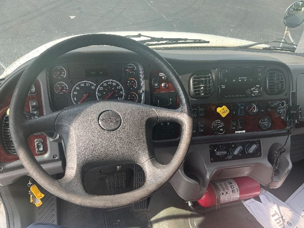Refrigerated Truck-Light and Medium Duty Trucks-Freightliner-2017-M2-Forest Park-GA-276,107\n\t\tmiles-$ 46,750 - Image 18