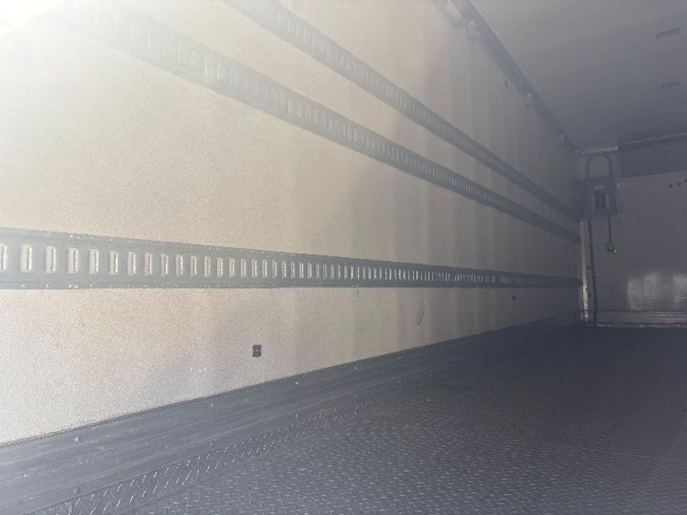 Refrigerated Truck-Light and Medium Duty Trucks-Freightliner-2017-M2-Greensboro-NC-89,961\n\t\tmiles-$ 62,250 - Image 11
