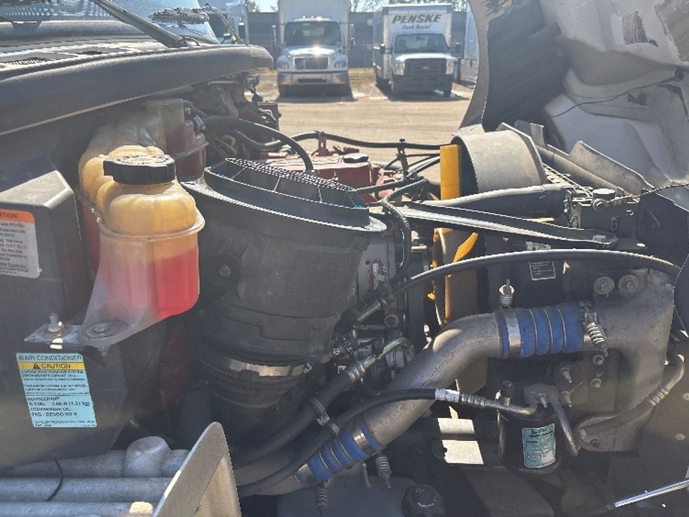 Refrigerated Truck-Light and Medium Duty Trucks-Freightliner-2017-M2-Greensboro-NC-89,961\n\t\tmiles-$ 62,250 - Image 23