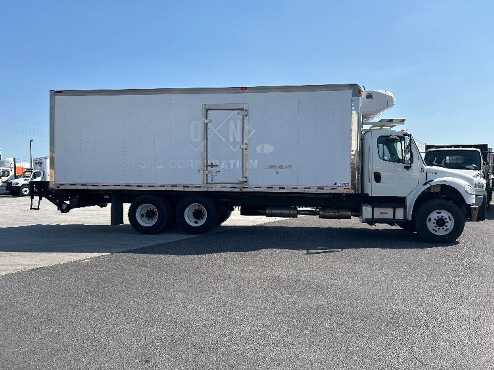 Refrigerated Truck-Light and Medium Duty Trucks-Freightliner-2017-M2-Hammond-LA-137,457\n\t\tmiles-$ 67,750 - Image 14