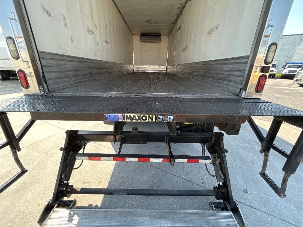 Refrigerated Truck-Light and Medium Duty Trucks-Freightliner-2017-M2-Hammond-LA-137,457\n\t\tmiles-$ 67,750 - Image 9