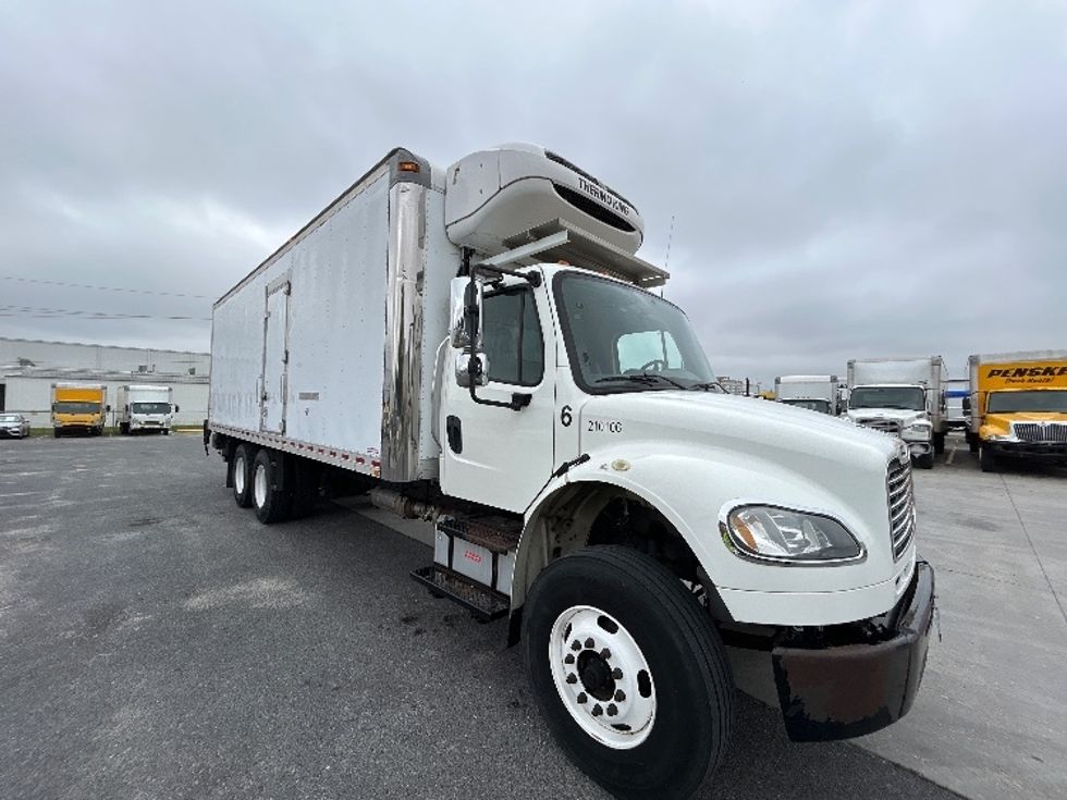 Refrigerated Truck-Light and Medium Duty Trucks-Freightliner-2017-M2-Hammond-LA-148,640\n\t\tmiles-$ 66,000 - Image 1