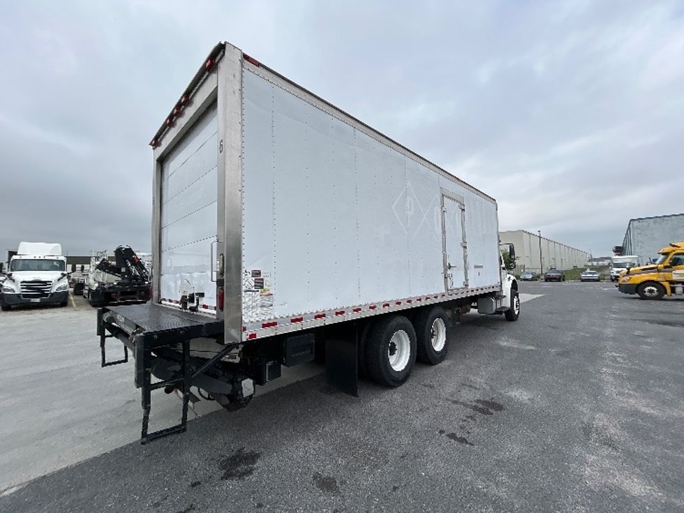Refrigerated Truck-Light and Medium Duty Trucks-Freightliner-2017-M2-Hammond-LA-148,640\n\t\tmiles-$ 66,000 - Image 13