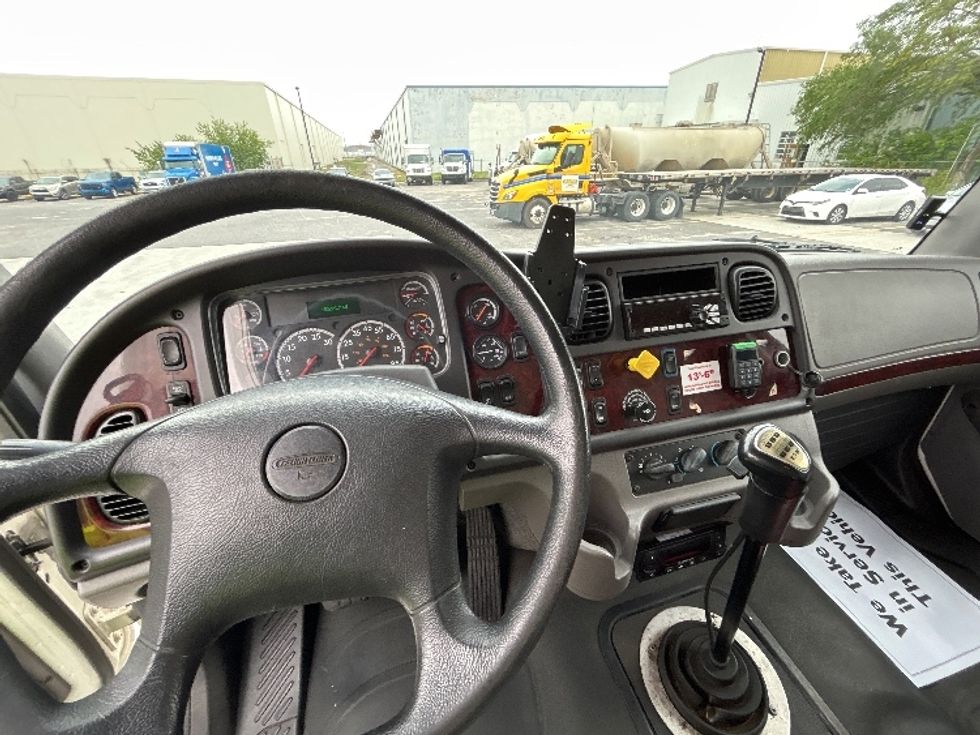Refrigerated Truck-Light and Medium Duty Trucks-Freightliner-2017-M2-Hammond-LA-148,640\n\t\tmiles-$ 66,000 - Image 18