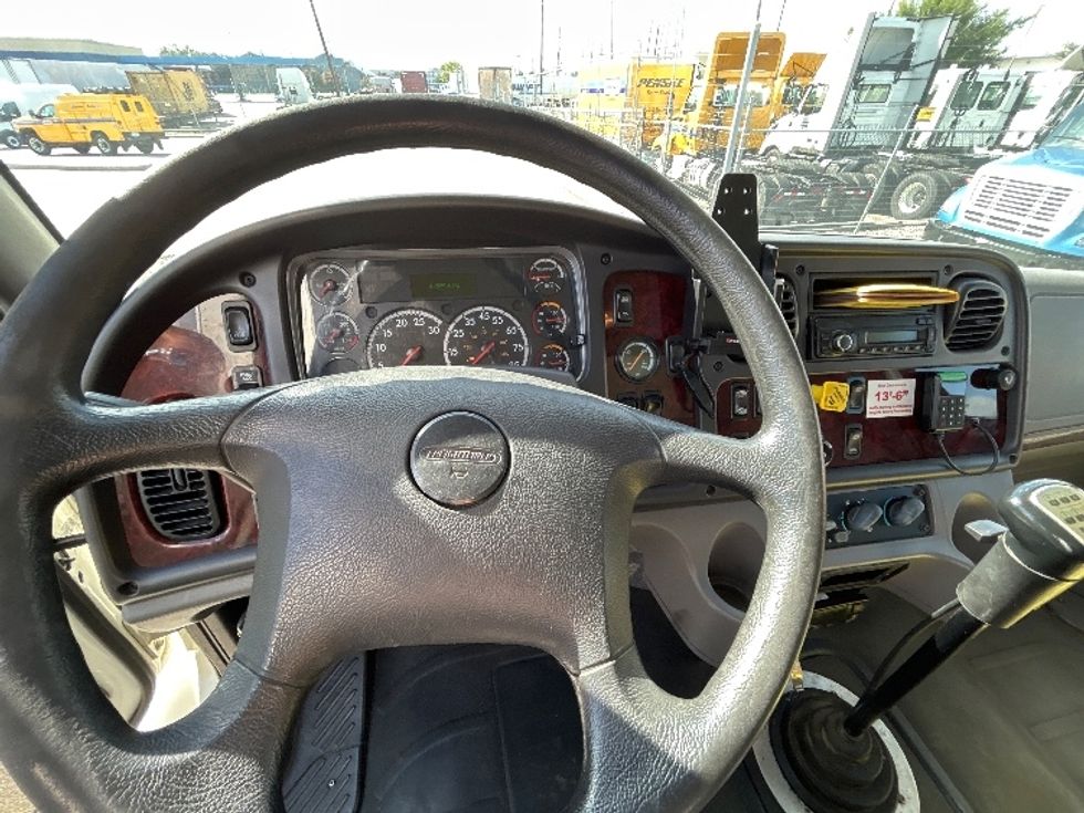 Refrigerated Truck-Light and Medium Duty Trucks-Freightliner-2017-M2-Hammond-LA-165,946\n\t\tmiles-$ 62,750 - Image 18