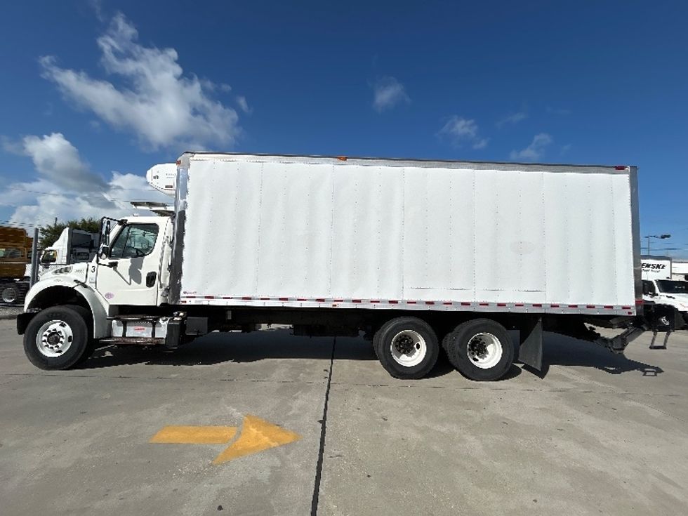 Refrigerated Truck-Light and Medium Duty Trucks-Freightliner-2017-M2-Hammond-LA-165,946\n\t\tmiles-$ 62,750 - Image 4