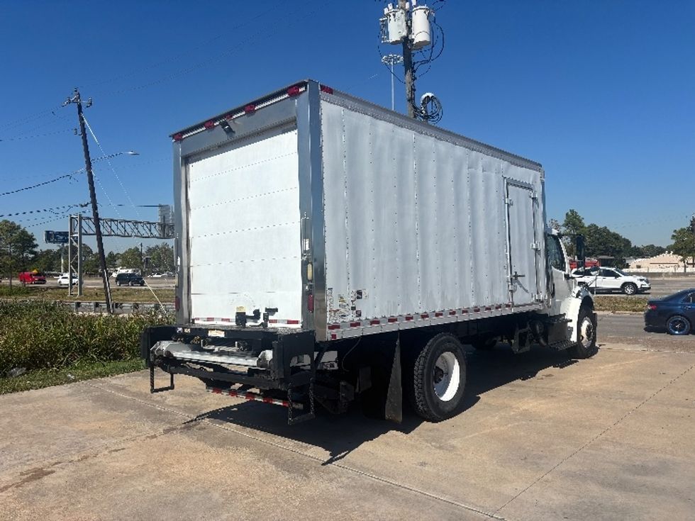 Refrigerated Truck-Light and Medium Duty Trucks-Freightliner-2017-M2-Houston-TX-172,921\n\t\tmiles-$ 45,250 - Image 13