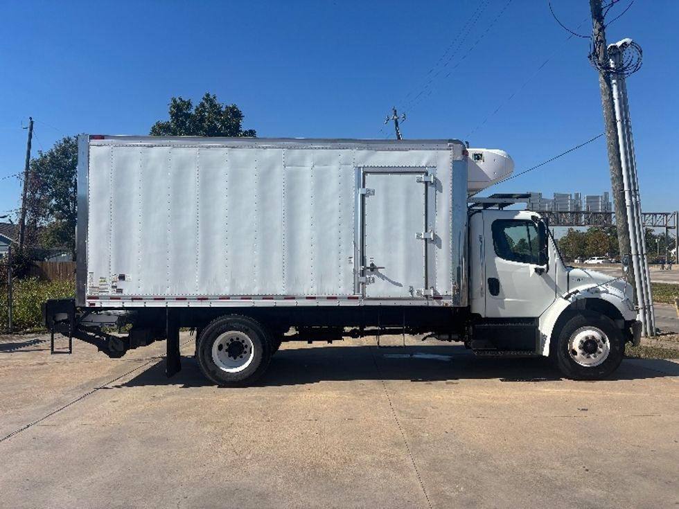 Refrigerated Truck-Light and Medium Duty Trucks-Freightliner-2017-M2-Houston-TX-172,921\n\t\tmiles-$ 45,250 - Image 15