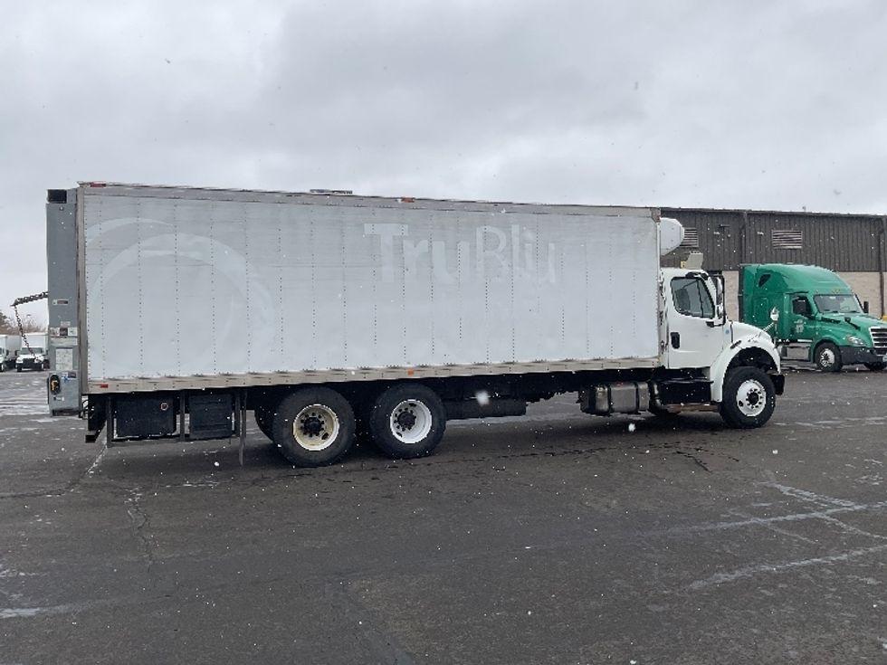 Refrigerated Truck-Light and Medium Duty Trucks-Freightliner-2017-M2-Indianapolis-IN-293,780\n\t\tmiles-$ 44,500 - Image 14