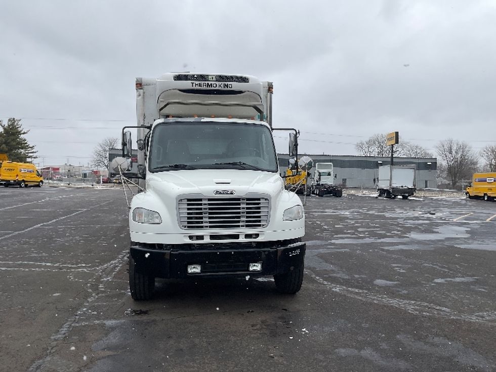 Refrigerated Truck-Light and Medium Duty Trucks-Freightliner-2017-M2-Indianapolis-IN-293,780\n\t\tmiles-$ 44,500 - Image 2