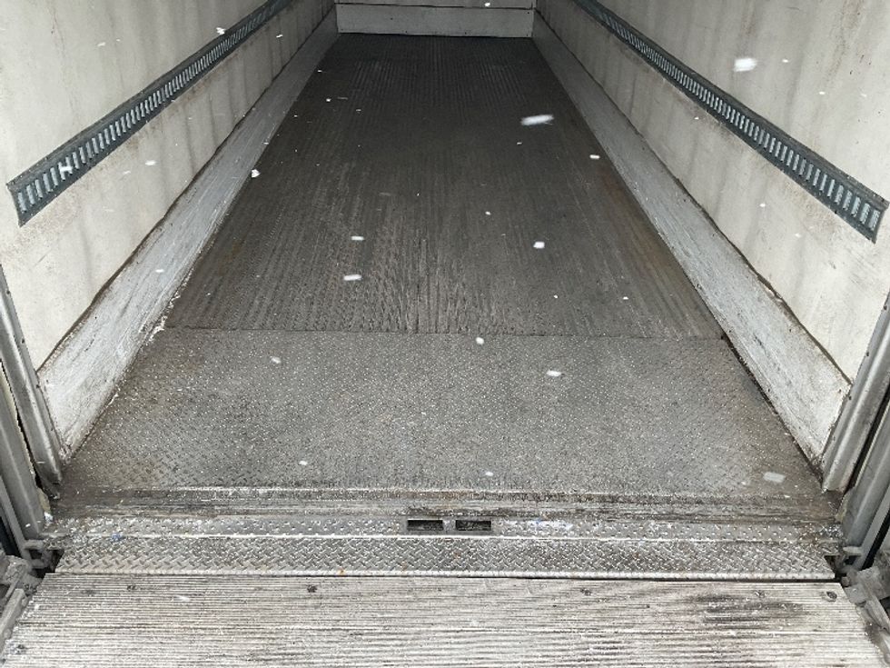 Refrigerated Truck-Light and Medium Duty Trucks-Freightliner-2017-M2-Indianapolis-IN-293,780\n\t\tmiles-$ 44,500 - Image 9