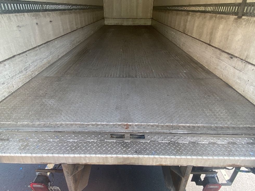 Refrigerated Truck-Light and Medium Duty Trucks-Freightliner-2017-M2-Jessup-MD-339,603\n\t\tmiles-$ 39,500 - Image 10