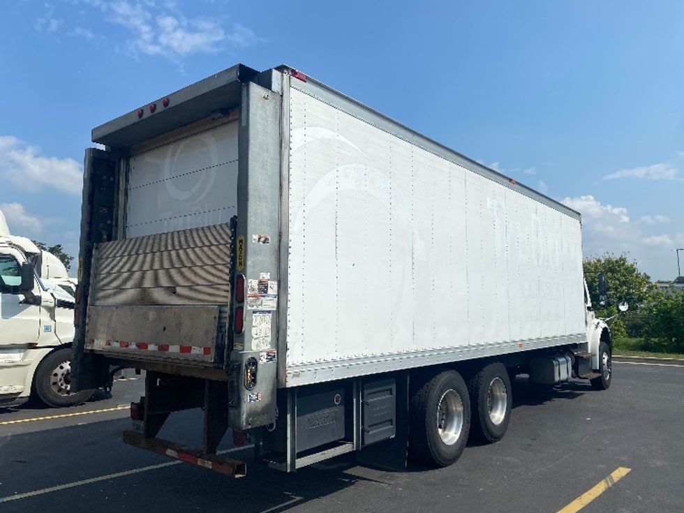 Refrigerated Truck-Light and Medium Duty Trucks-Freightliner-2017-M2-Jessup-MD-339,603\n\t\tmiles-$ 39,500 - Image 13