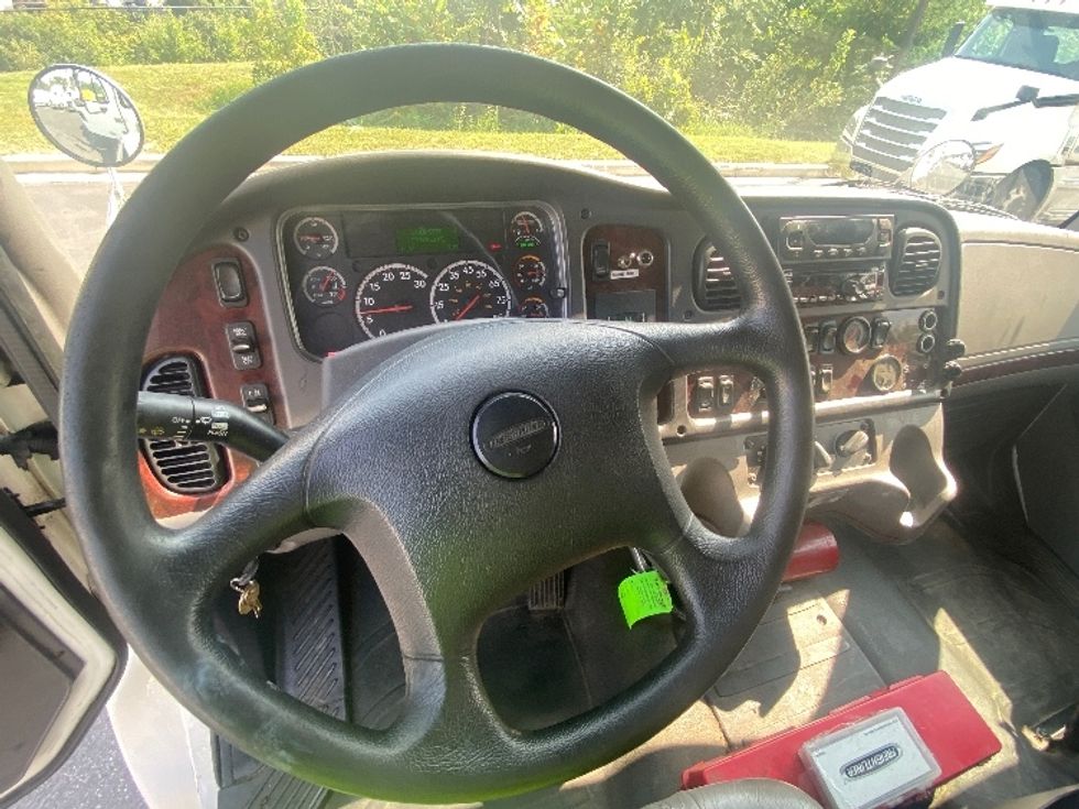 Refrigerated Truck-Light and Medium Duty Trucks-Freightliner-2017-M2-Jessup-MD-339,603\n\t\tmiles-$ 39,500 - Image 17