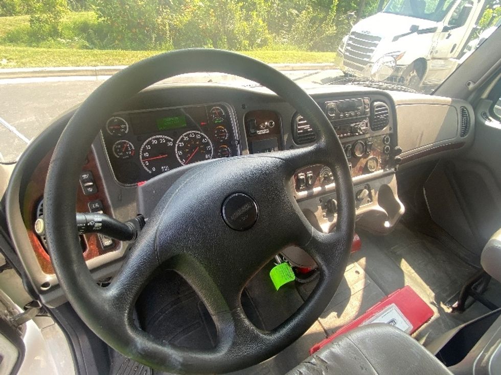 Refrigerated Truck-Light and Medium Duty Trucks-Freightliner-2017-M2-Jessup-MD-339,603\n\t\tmiles-$ 39,500 - Image 18