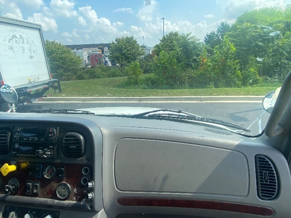 Refrigerated Truck-Light and Medium Duty Trucks-Freightliner-2017-M2-Jessup-MD-339,603\n\t\tmiles-$ 39,500 - Image 21