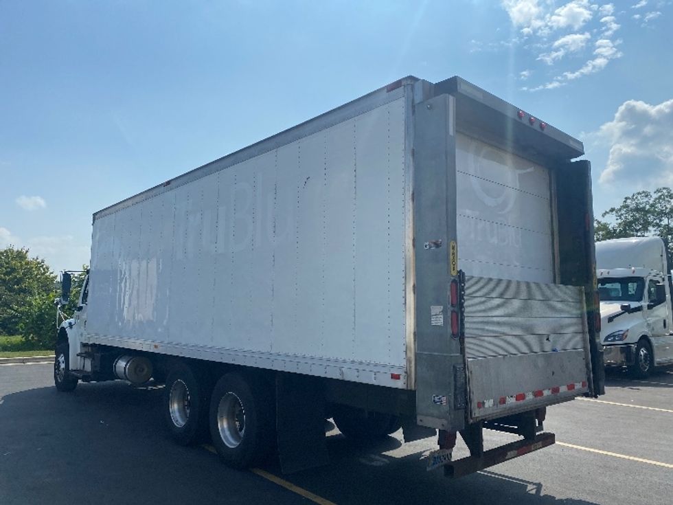 Refrigerated Truck-Light and Medium Duty Trucks-Freightliner-2017-M2-Jessup-MD-339,603\n\t\tmiles-$ 39,500 - Image 6