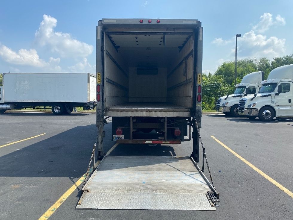 Refrigerated Truck-Light and Medium Duty Trucks-Freightliner-2017-M2-Jessup-MD-339,603\n\t\tmiles-$ 39,500 - Image 9