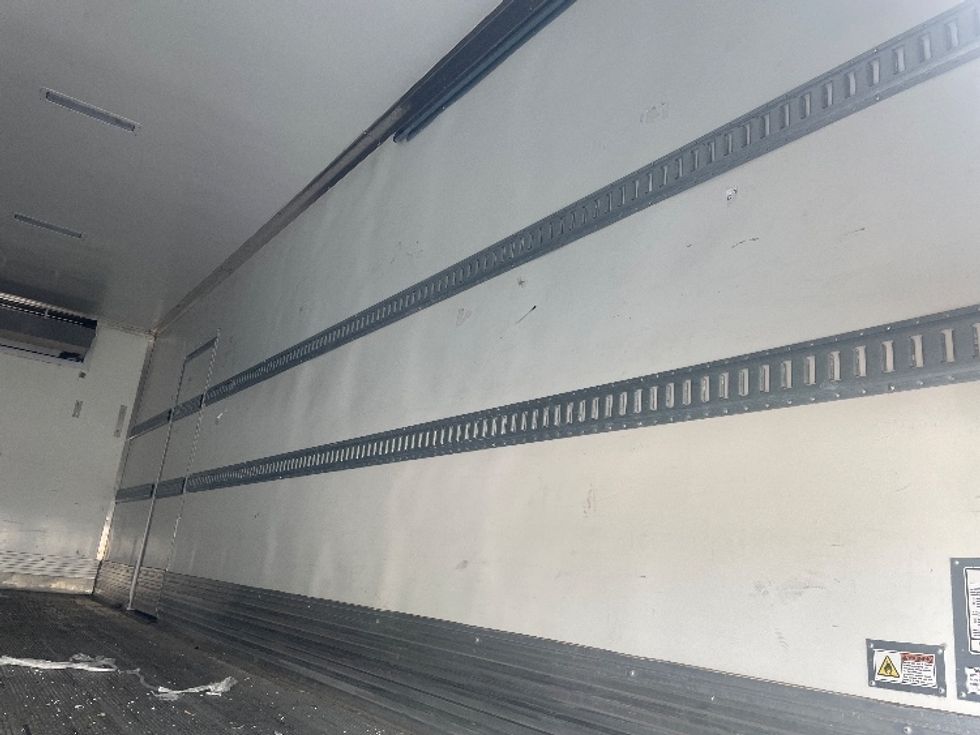 Refrigerated Truck-Light and Medium Duty Trucks-Freightliner-2017-M2-Katy-TX-285,578\n\t\tmiles-$ 46,250 - Image 12