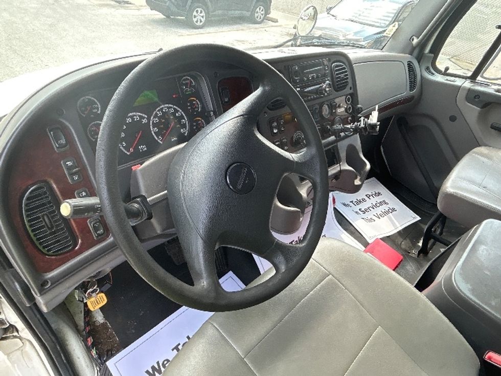 Refrigerated Truck-Light and Medium Duty Trucks-Freightliner-2017-M2-Katy-TX-285,578\n\t\tmiles-$ 46,250 - Image 17