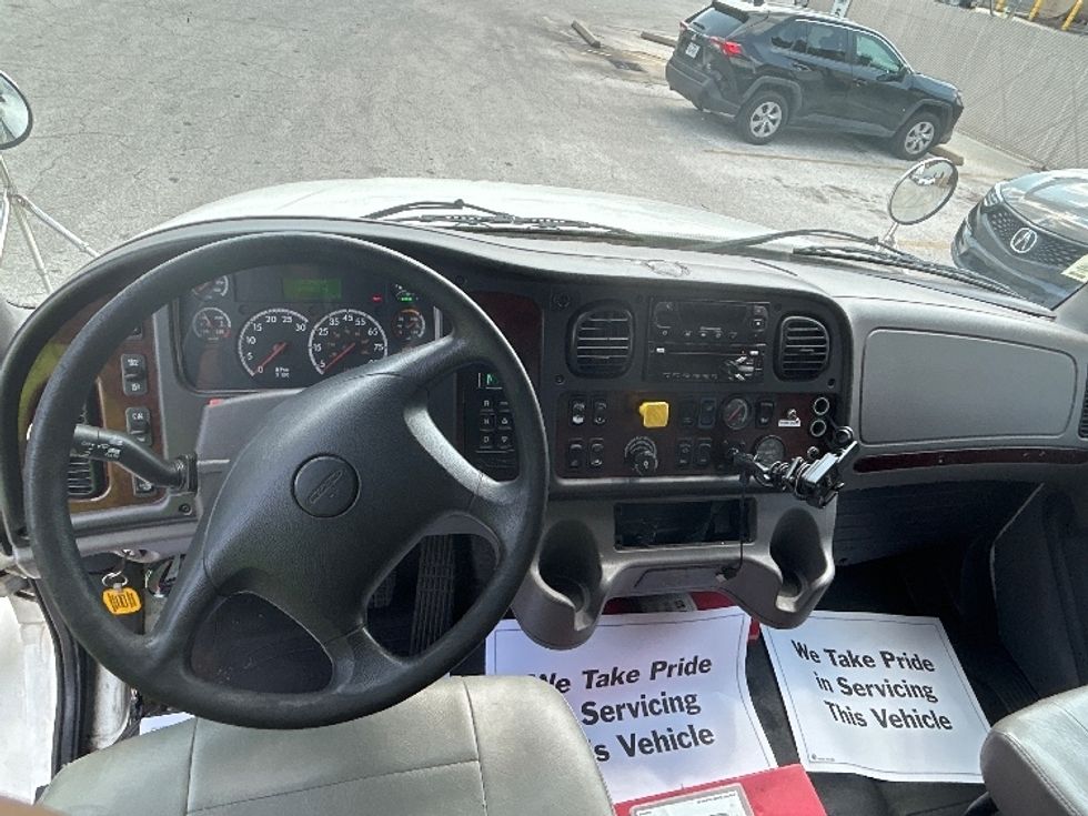 Refrigerated Truck-Light and Medium Duty Trucks-Freightliner-2017-M2-Katy-TX-285,578\n\t\tmiles-$ 46,250 - Image 18