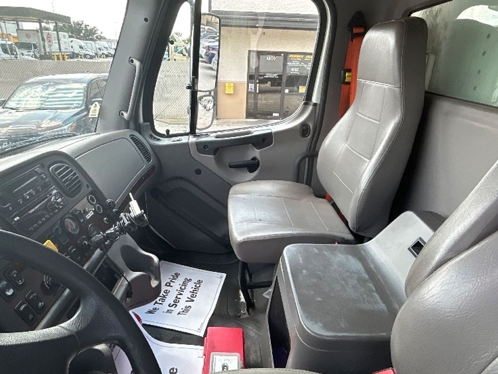 Refrigerated Truck-Light and Medium Duty Trucks-Freightliner-2017-M2-Katy-TX-285,578\n\t\tmiles-$ 46,250 - Image 19