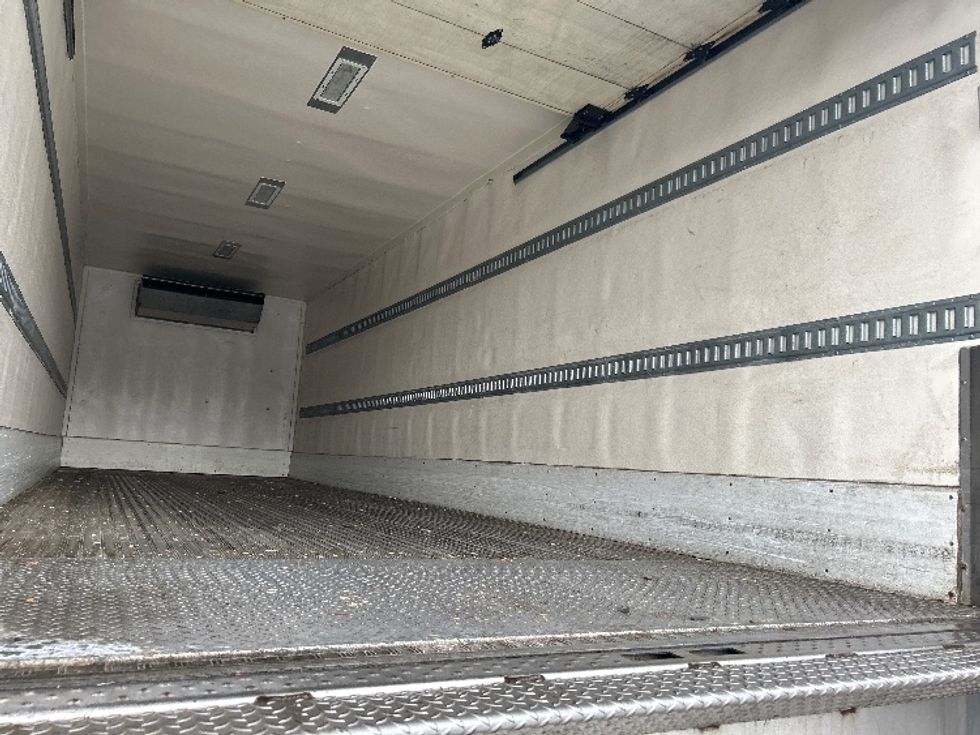 Refrigerated Truck-Light and Medium Duty Trucks-Freightliner-2017-M2-Katy-TX-290,279\n\t\tmiles-$ 44,500 - Image 12