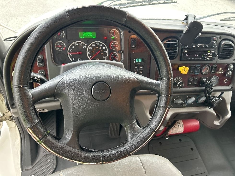 Refrigerated Truck-Light and Medium Duty Trucks-Freightliner-2017-M2-Katy-TX-290,279\n\t\tmiles-$ 44,500 - Image 17