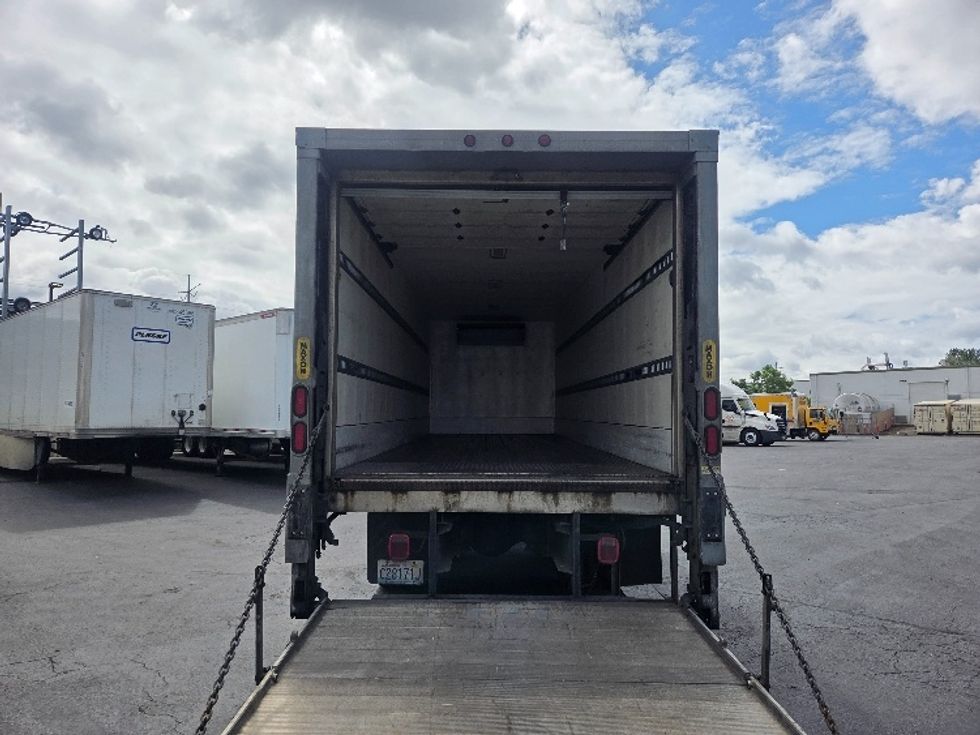 Refrigerated Truck-Light and Medium Duty Trucks-Freightliner-2017-M2-Kent-WA-234,709\n\t\tmiles-$ 53,250 - Image 8