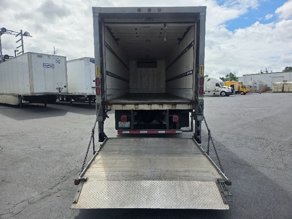 Refrigerated Truck-Light and Medium Duty Trucks-Freightliner-2017-M2-Kent-WA-234,709\n\t\tmiles-$ 53,250 - Image 9