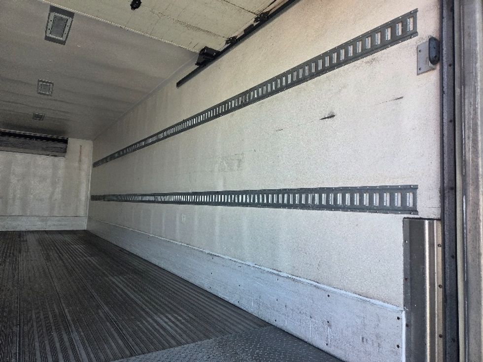 Refrigerated Truck-Light and Medium Duty Trucks-Freightliner-2017-M2-Kent-WA-281,408\n\t\tmiles-$ 46,500 - Image 13