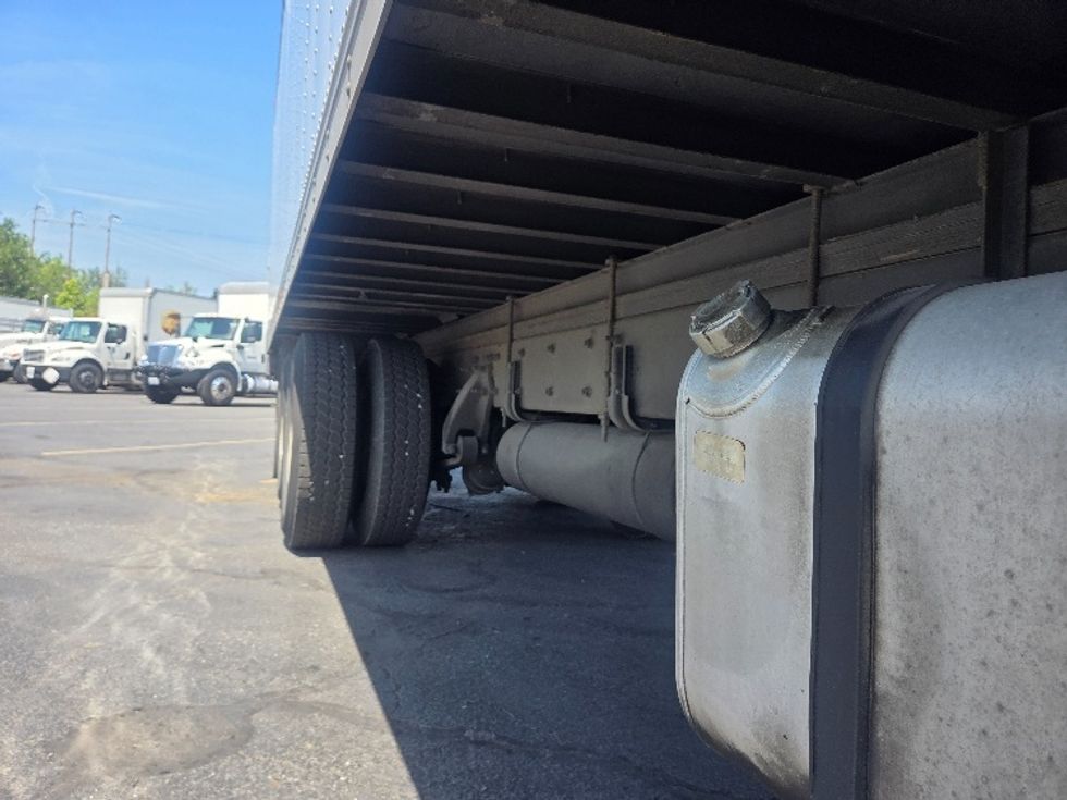 Refrigerated Truck-Light and Medium Duty Trucks-Freightliner-2017-M2-Kent-WA-281,408\n\t\tmiles-$ 46,500 - Image 15