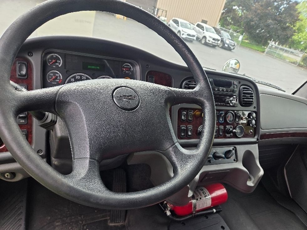 Refrigerated Truck-Light and Medium Duty Trucks-Freightliner-2017-M2-Kent-WA-281,408\n\t\tmiles-$ 46,500 - Image 19