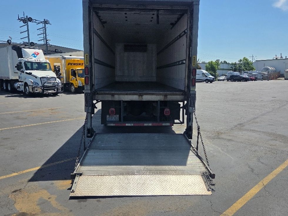 Refrigerated Truck-Light and Medium Duty Trucks-Freightliner-2017-M2-Kent-WA-281,408\n\t\tmiles-$ 46,500 - Image 9