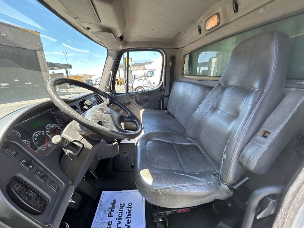 Refrigerated Truck-Light and Medium Duty Trucks-Freightliner-2017-M2-Las Vegas-NV-171,246\n\t\tmiles-$ 44,500 - Image 18