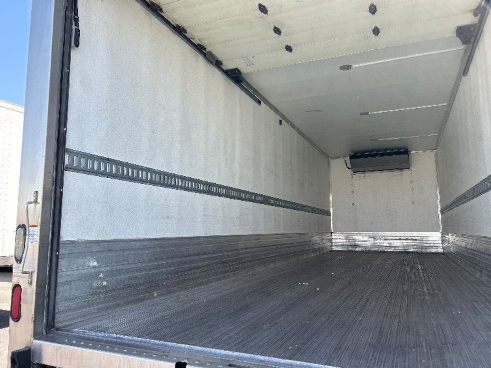 Refrigerated Truck-Light and Medium Duty Trucks-Freightliner-2017-M2-Las Vegas-NV-182,897\n\t\tmiles-$ 49,750 - Image 11