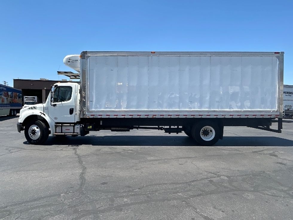 Refrigerated Truck-Light and Medium Duty Trucks-Freightliner-2017-M2-Las Vegas-NV-182,897\n\t\tmiles-$ 49,750 - Image 4