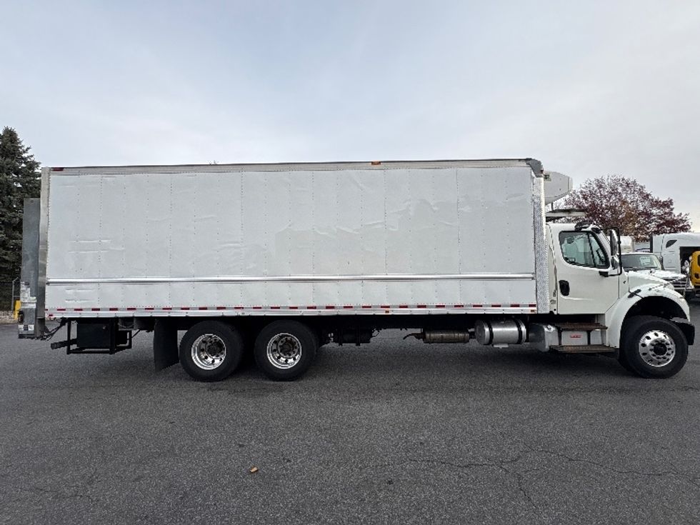 Refrigerated Truck-Light and Medium Duty Trucks-Freightliner-2017-M2-Montgomery-NY-327,709\n\t\tmiles-$ 43,250 - Image 15