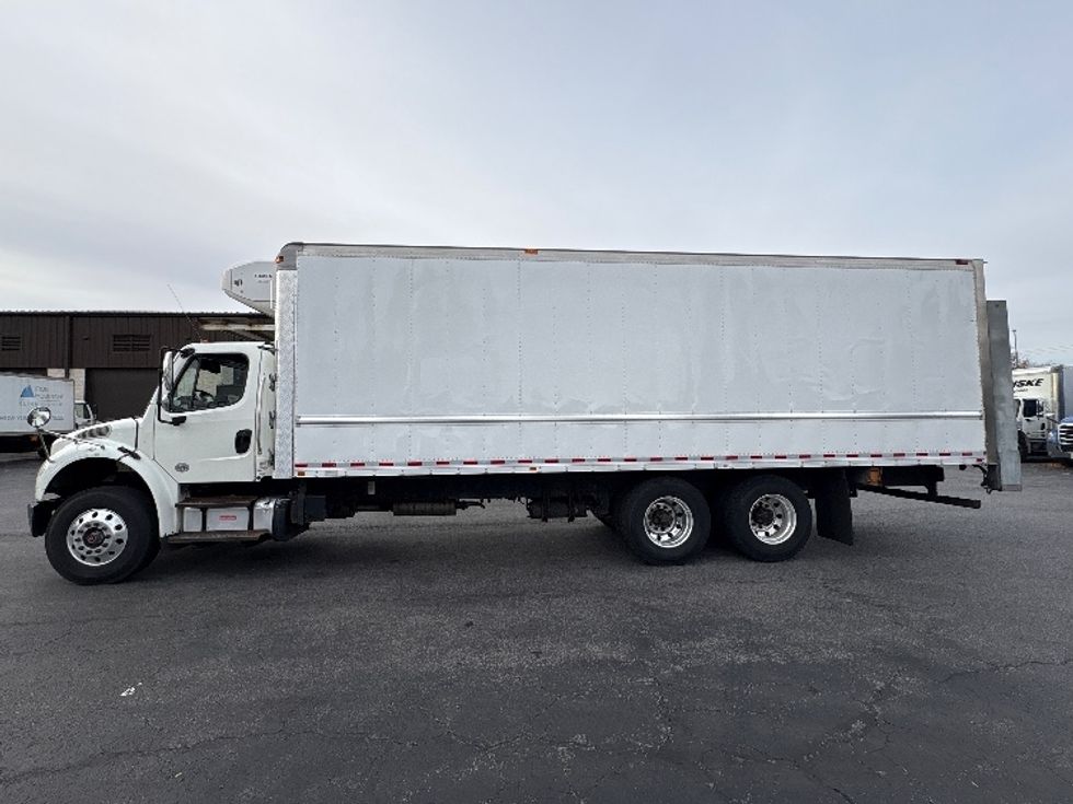 Refrigerated Truck-Light and Medium Duty Trucks-Freightliner-2017-M2-Montgomery-NY-327,709\n\t\tmiles-$ 43,250 - Image 4