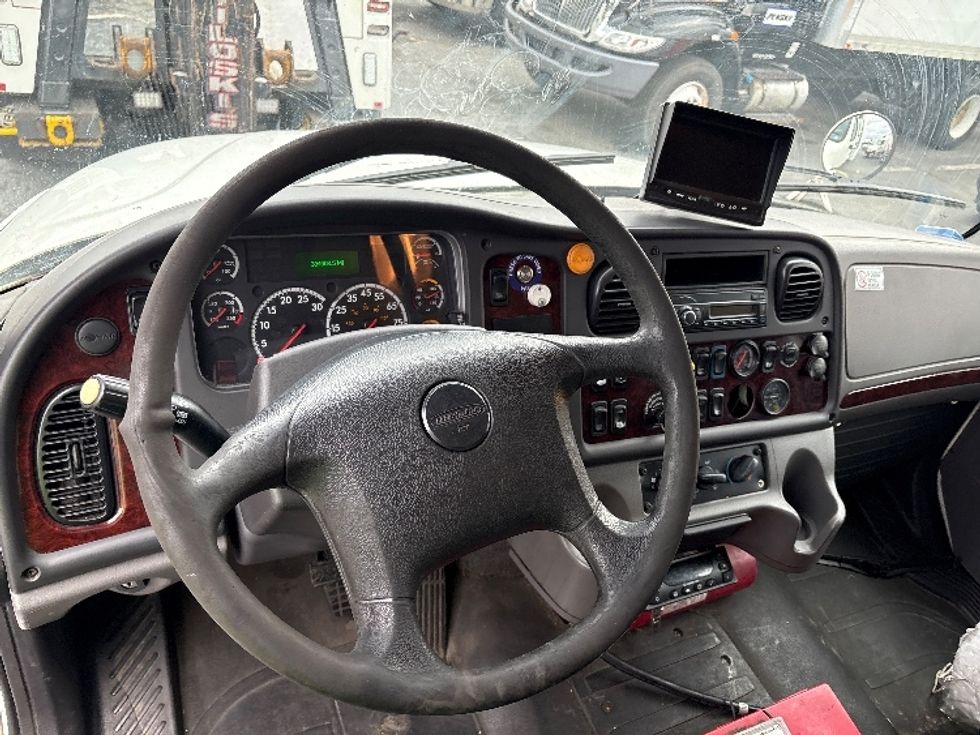 Refrigerated Truck-Light and Medium Duty Trucks-Freightliner-2017-M2-Montgomery-NY-333,950\n\t\tmiles-$ 42,250 - Image 17