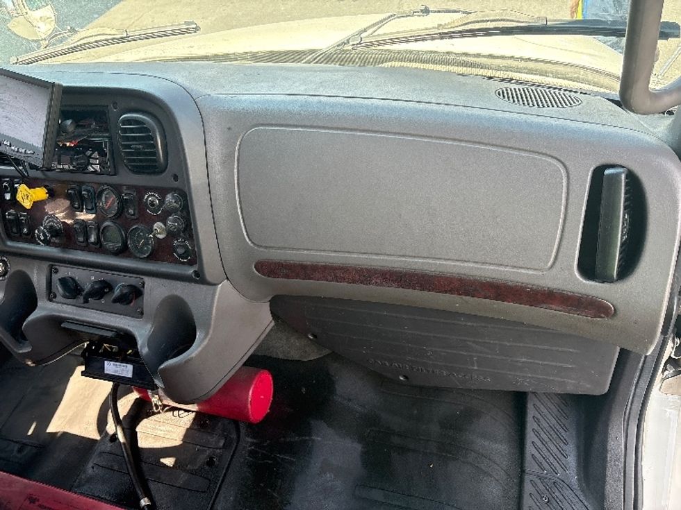 Refrigerated Truck-Light and Medium Duty Trucks-Freightliner-2017-M2-Montgomery-NY-336,370\n\t\tmiles-$ 41,250 - Image 21