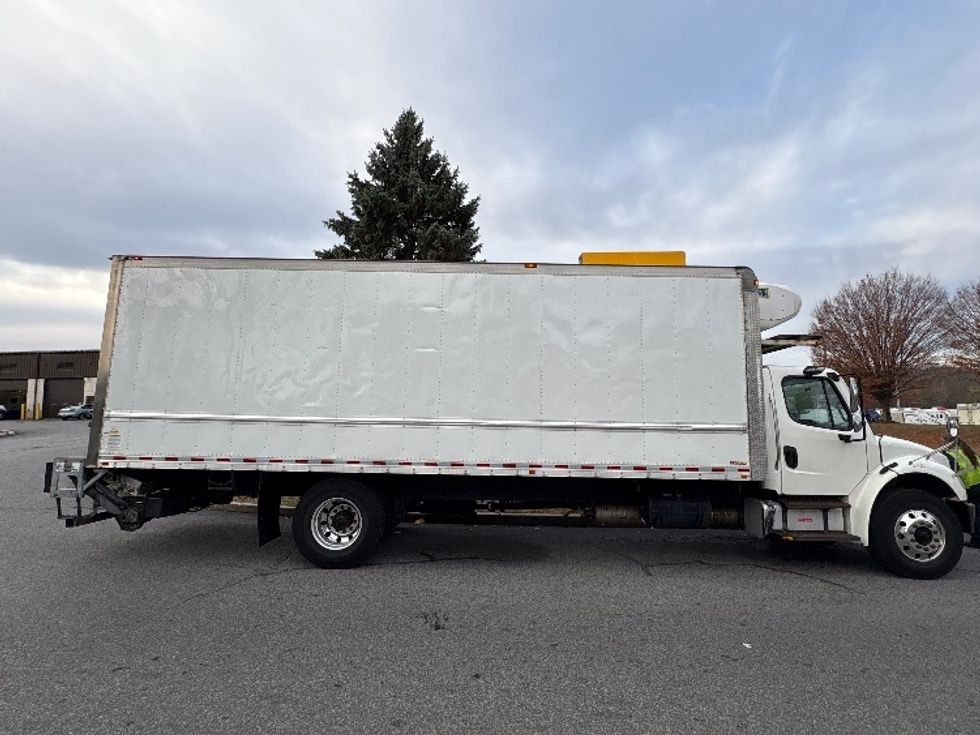 Refrigerated Truck-Light and Medium Duty Trucks-Freightliner-2017-M2-Montgomery-NY-368,638\n\t\tmiles-$ 21,250 - Image 15