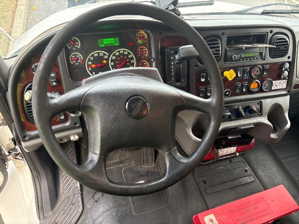 Refrigerated Truck-Light and Medium Duty Trucks-Freightliner-2017-M2-Montgomery-NY-368,638\n\t\tmiles-$ 21,250 - Image 17