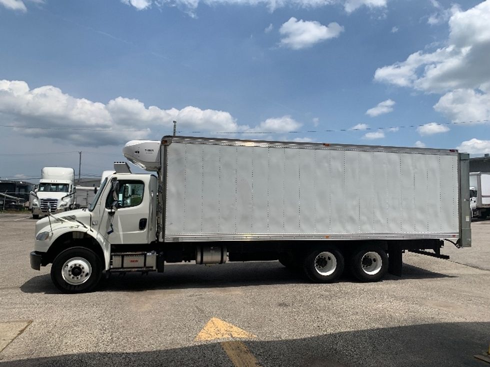 Refrigerated Truck-Light and Medium Duty Trucks-Freightliner-2017-M2-Nashville (Mount Juliet)-TN-287,135\n\t\tmiles-$ 45,750 - Image 4
