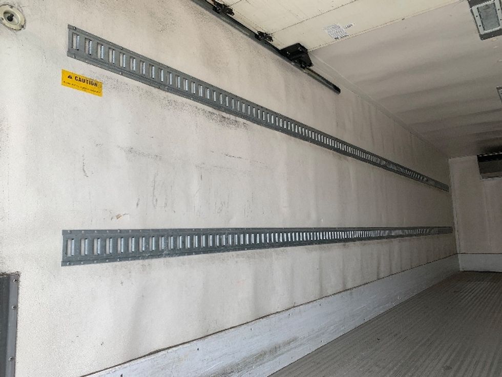 Refrigerated Truck-Light and Medium Duty Trucks-Freightliner-2017-M2-Nashville (Mount Juliet)-TN-287,135\n\t\tmiles-$ 45,750 - Image 12